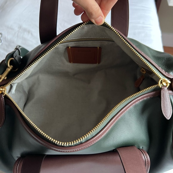 Coach Barrel Duffle - Picture 6 of 10